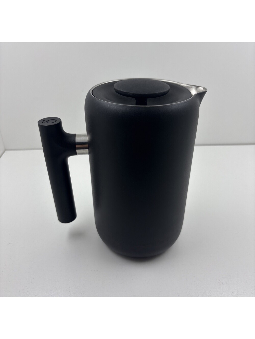 Fellow Clara French Press Coffee Maker Vacuum Insulated- Matte Black